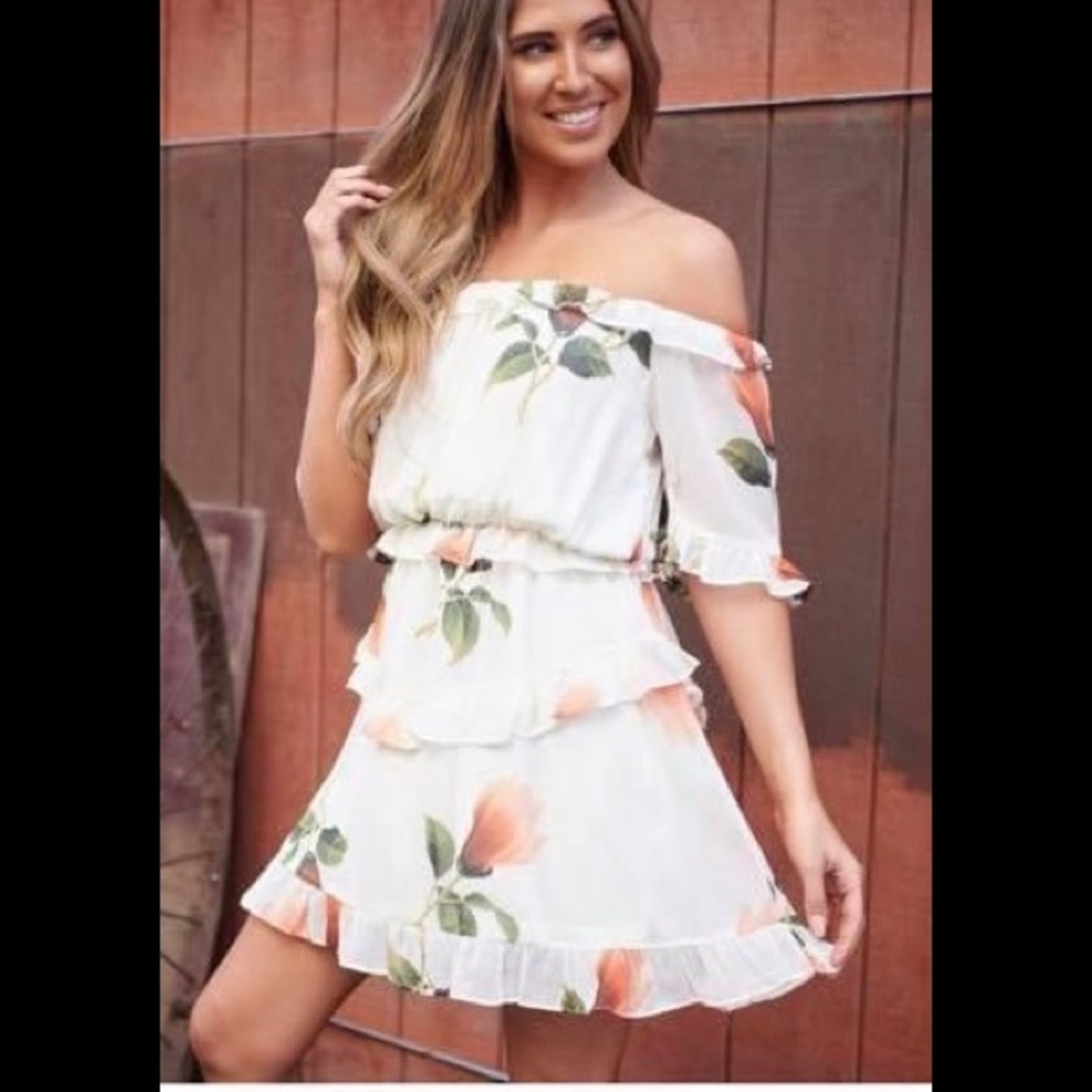 NanaMacs original white floral dress - size large